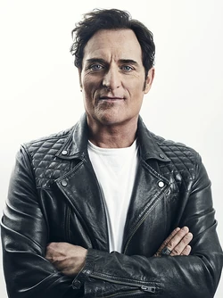 kimcoates.jpg