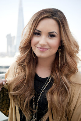 Demi Lovato Simon Cowell Wiki Fandom Demi Lovato Simon Cowell Wiki Fandom