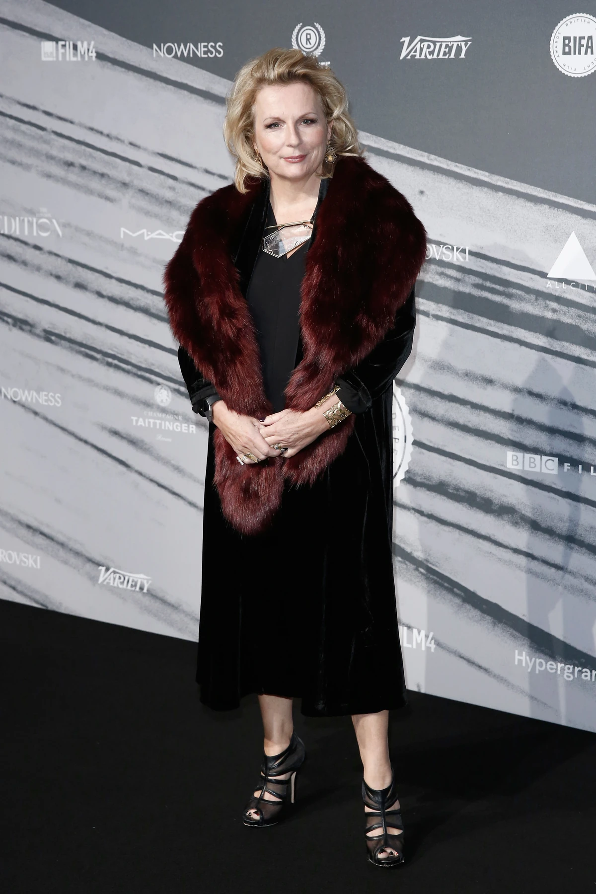 Jennifer Saunders | Simpsons Wiki | Fandom