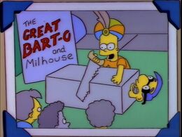 Milhouse's glasses with black rims