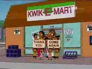 Apu e sua esposa, Manjula com seus oito filhos.