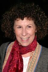 Rhea Perlman