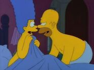 Homer and Marge about to get under the bed sheets 😏