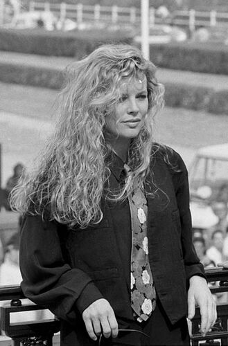 KimBasinger