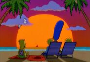 Simpsons-Little-Big-Mom-Homer-sings-Aloha-Oe-in-bg-Hawaiian-sunset-crop