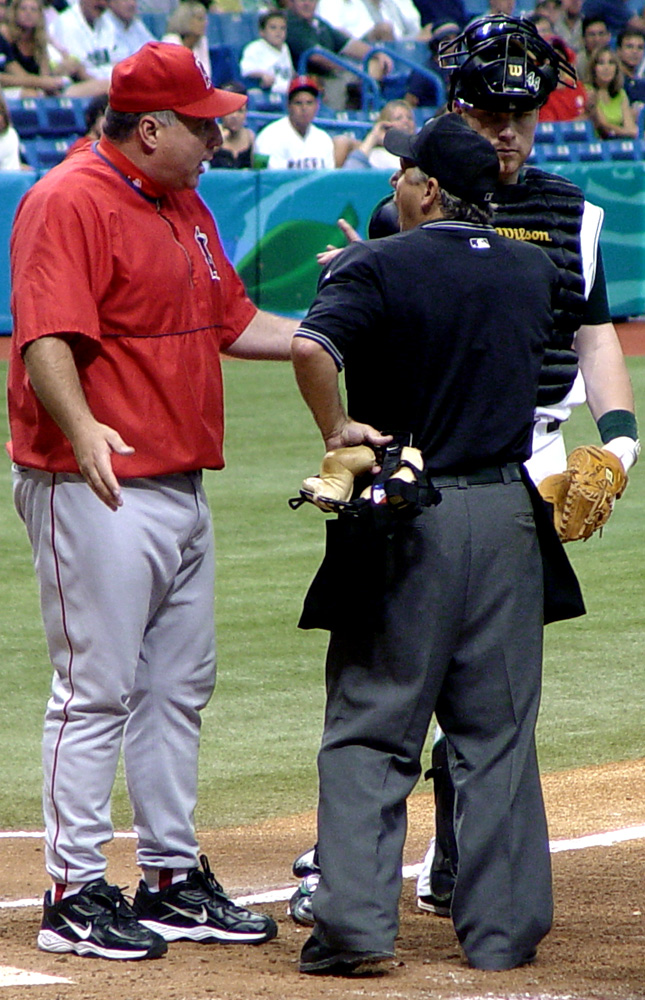 Just friendly reminder that Mike Scioscia played for Springfield Nuclear  Power Plant softball team. : r/angelsbaseball