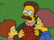 Homer Loves Flanders 74