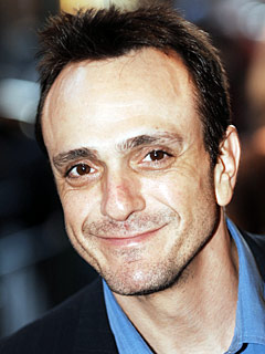 Hank Azaria (25 de Abril de 1964), Artista