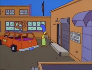 "The Twisted World of Marge Simpson" (8)