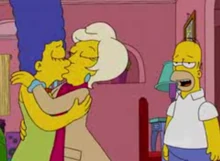  e Lindsey Naegle, em beijo lésbico na fantasia de Homer