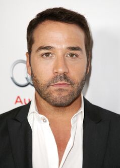 Jeremy-piven-08