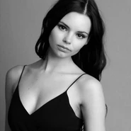 ElinePowell2.jpeg (26 KB)