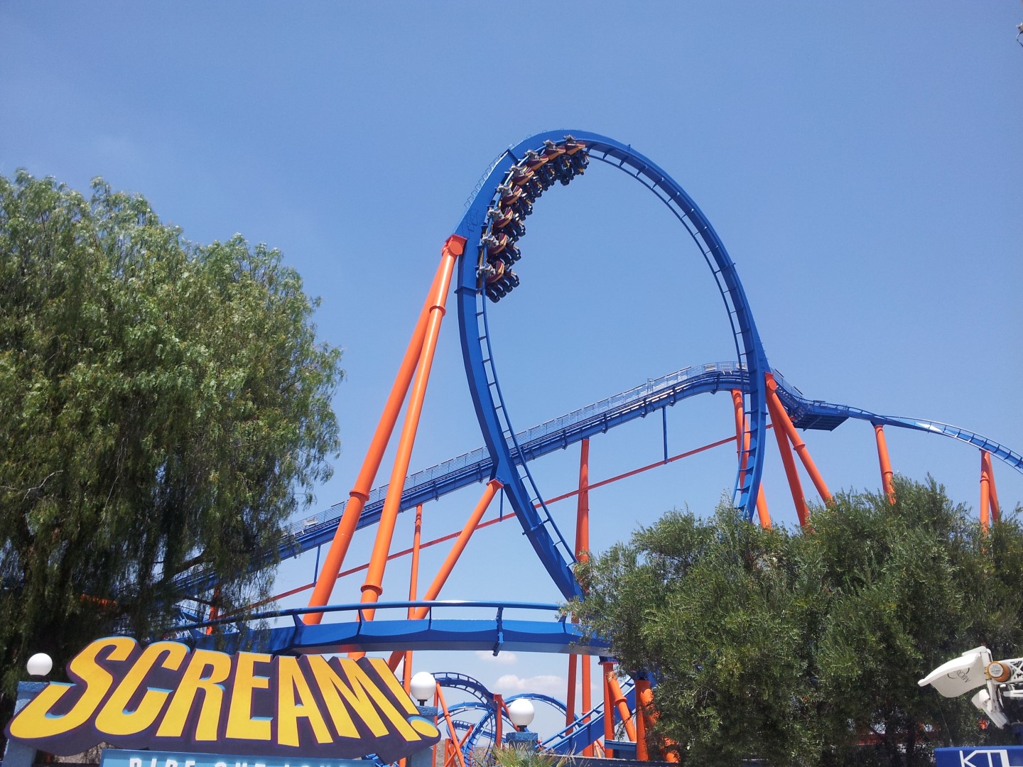 Scream roller coaster Six Flags Wiki Fandom