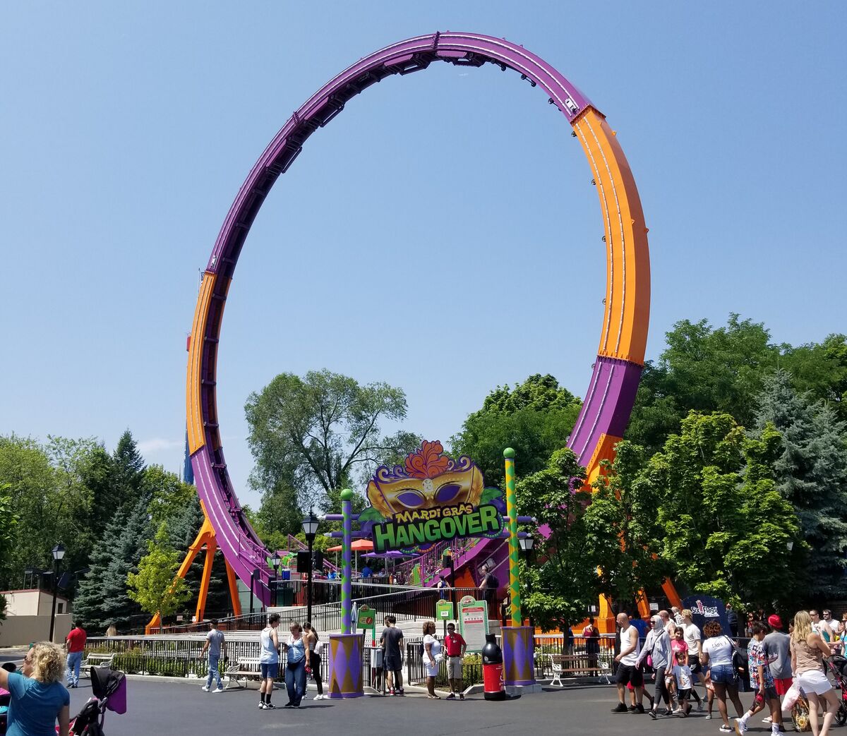 mardi gras festival six flags