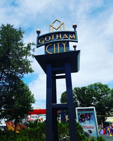 Gotham City Six Flags Over Texas Six Flags Wiki Fandom