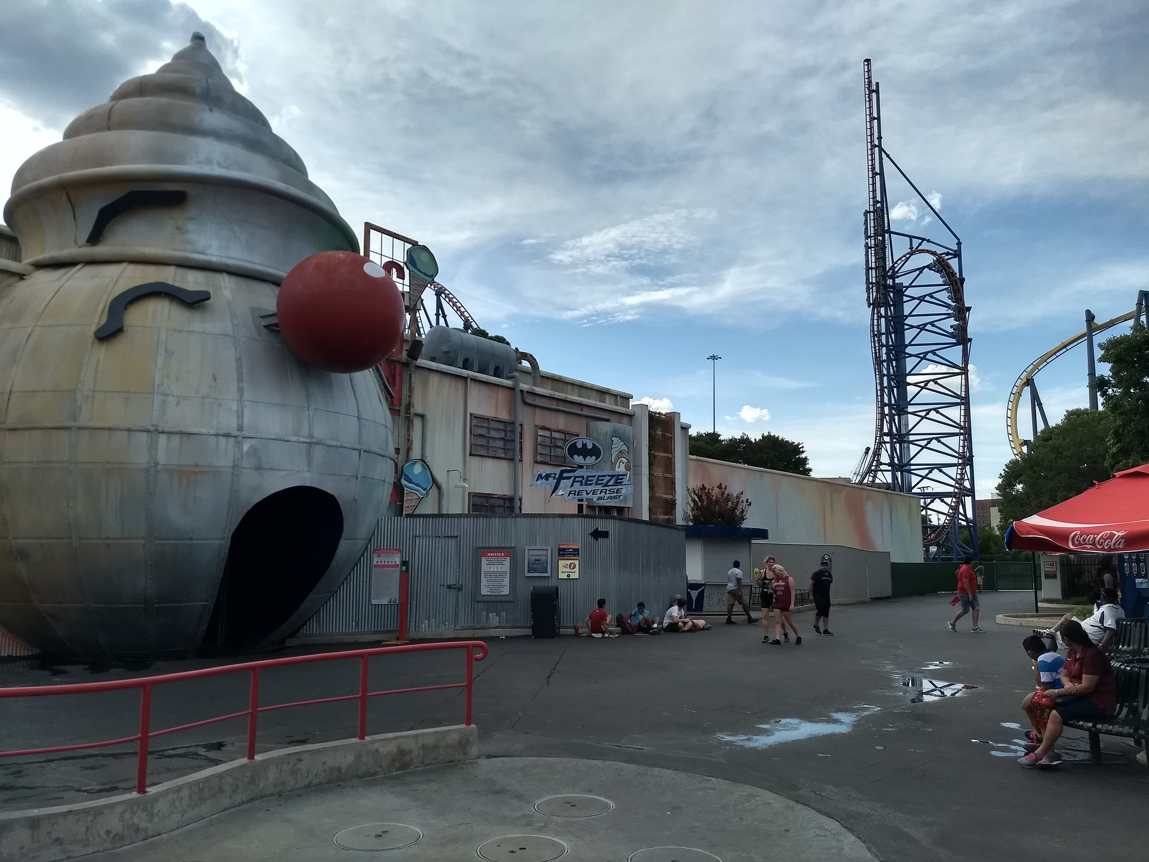 Mr. Freeze (roller coaster), Six Flags Wiki