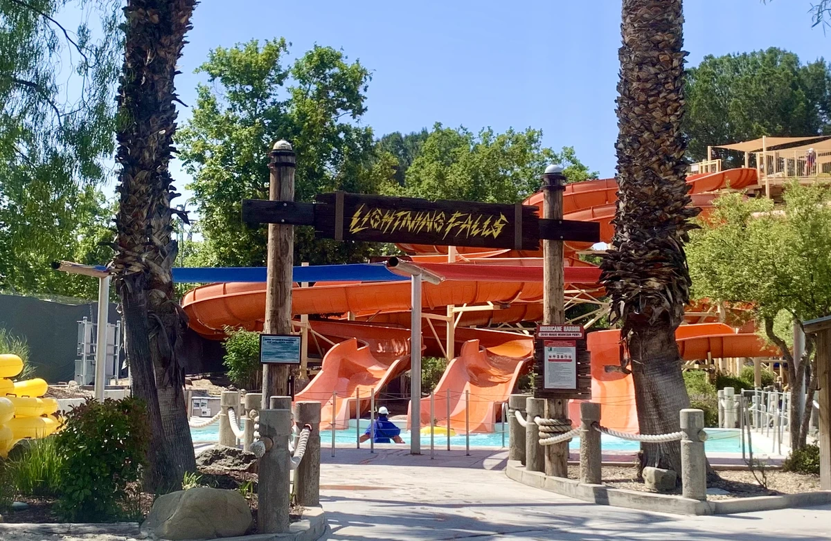 Lightning Falls Six Flags Wiki Fandom