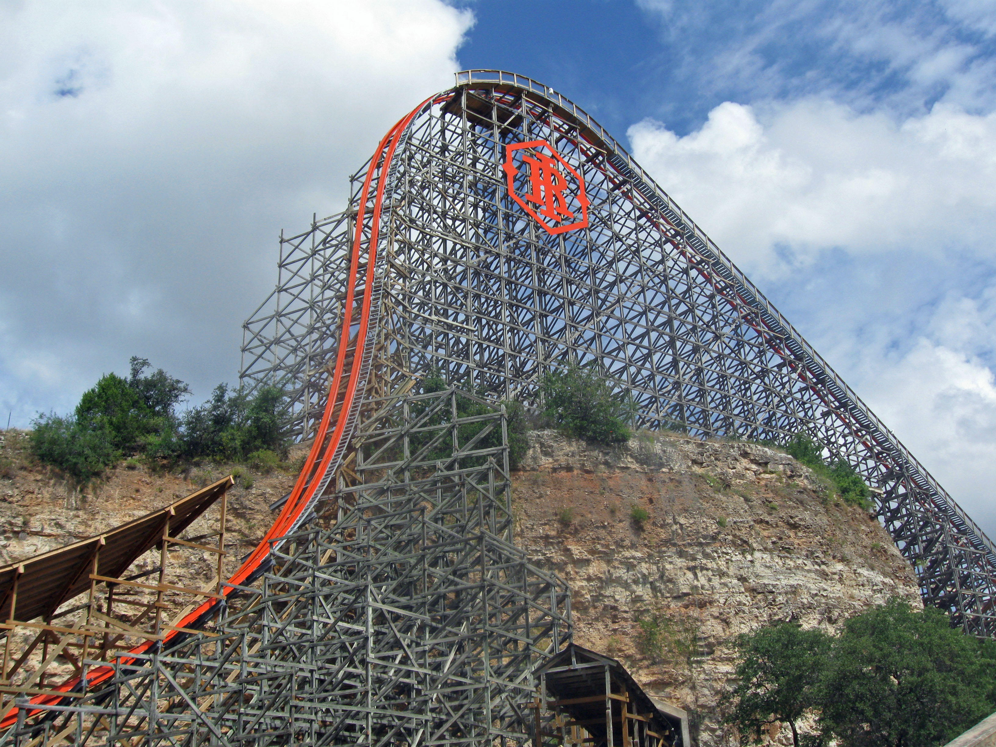 Iron Rattler Six Flags Wiki Fandom