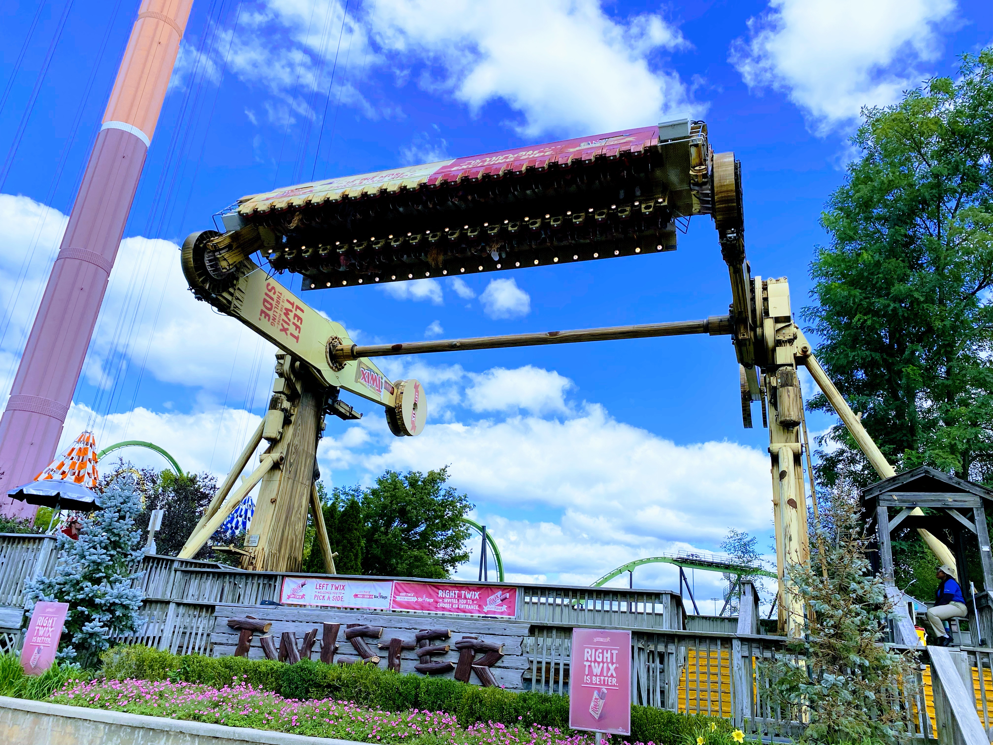 Twister (Six Flags Great Adventure), Six Flags Wiki