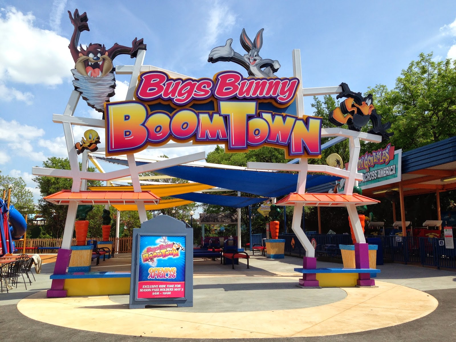 Bugs Bunny Boomtown Six Flags Over Texas Six Flags Wiki Fandom