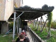 Shorter Queue Path.jpg (152 KB) Shorter line for quieter days