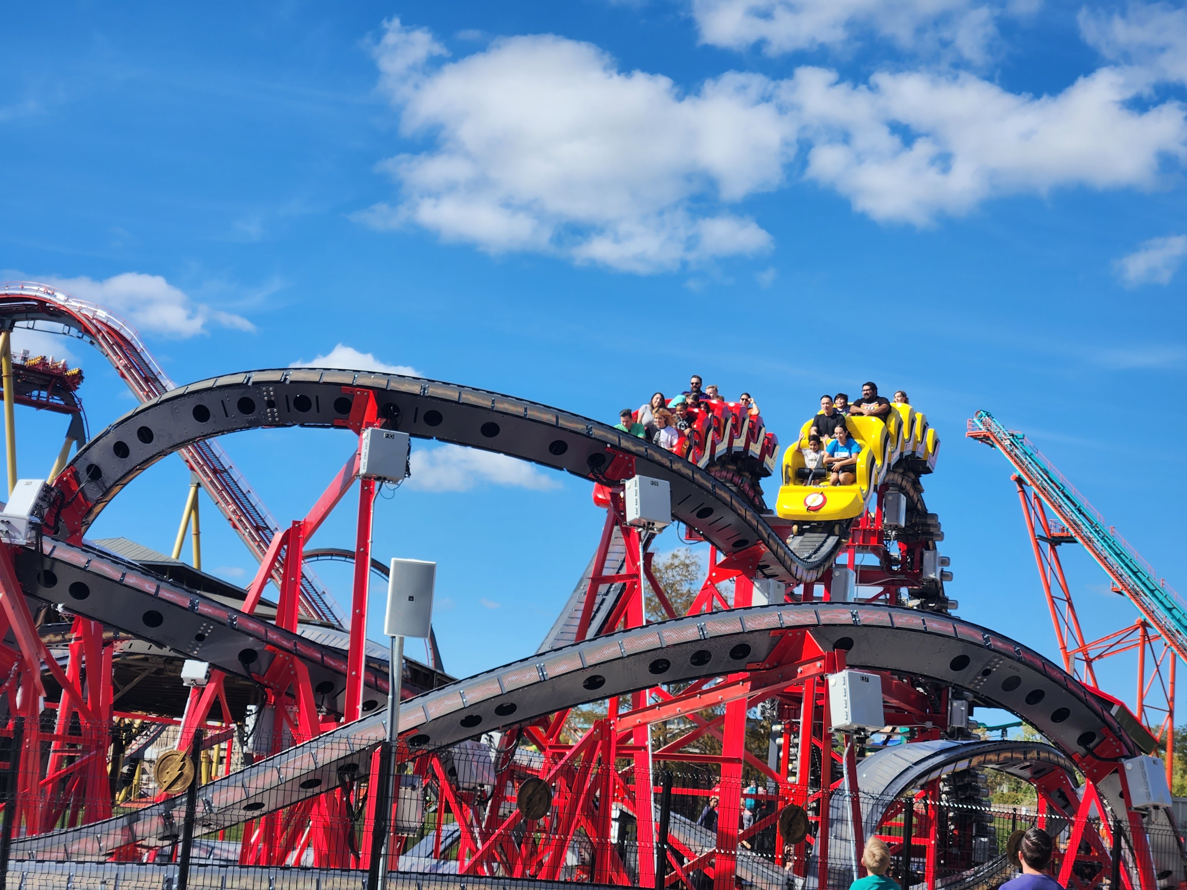 Kid Flash: Cosmic Coaster (Six Flags Fiesta Texas) | Six