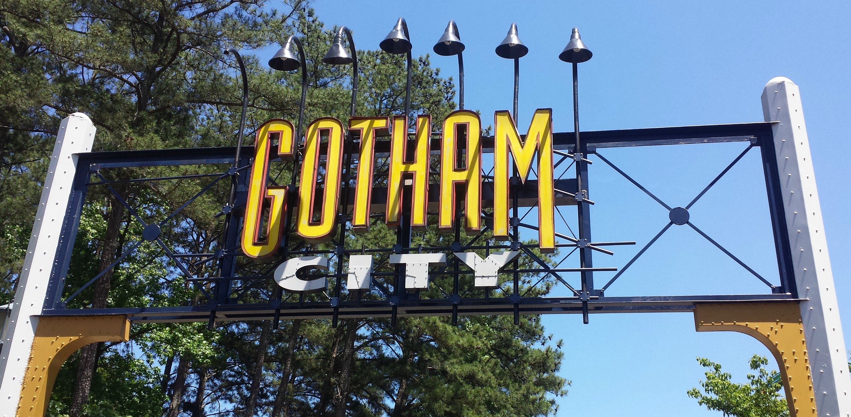 Gotham City Six Flags Over Georgia Six Flags Wiki Fandom