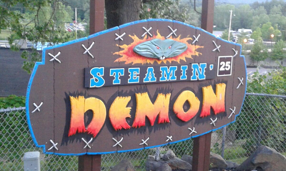 Steamin Demon Six Flags Wiki Fandom