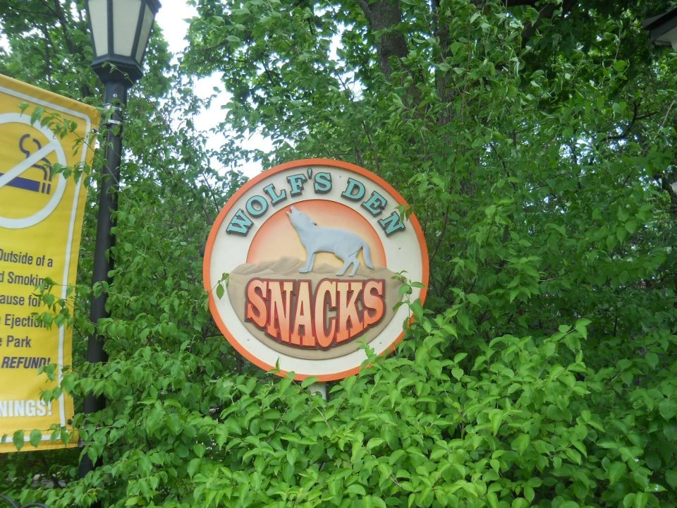 Wolf's Den Snacks Six Flags Wiki Fandom