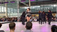 Photographed by @imrobynhi on Twitter