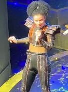 Orange Pants variation, as worn by Courtney Stapleton.