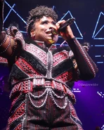 Photographed by @theatrewithv on Instagram