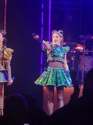 Photographed by @elizabethhamiltonofficial and @nellanationofficial on Instagram