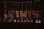 Najah Hetsberger, Gianna Yanelli, Kelsie Watts, Krystal Hernández, Kay Sibal and Taylor Marie Daniel performing Six