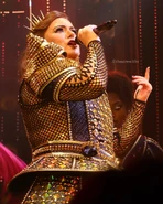 Photographed by @theatrewithv on Instagram