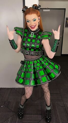 Costume 3.1.2 