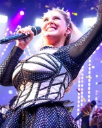 Photographed by @royal_ling.photos on Instagram