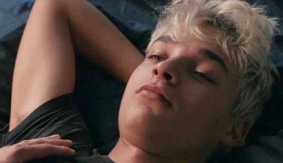 Sander and Robbe talk about the universes.