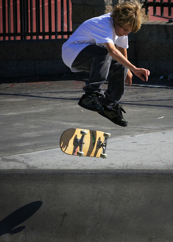 How To: Kickflip - Skateboard Trick Tip