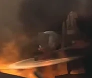 Летающая Пила Скибиди Туалет на соседней улице вдали.