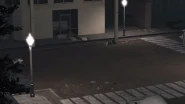 К ним бежит двое заражённых Камераменов.