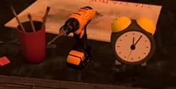 Часы, шуроповёрт и карандаши