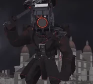 Гигантский Спикермен с молотом.