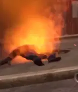 Труп сгорает.