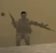 Держит винтовки по-македонски