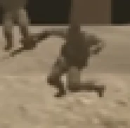 У солдата есть и винтовка