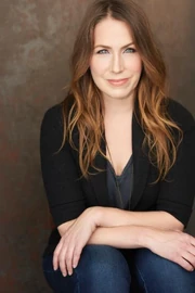 Melissa Blake Headshot (405a)-400x599