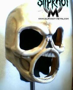 sid wilson skull gas mask