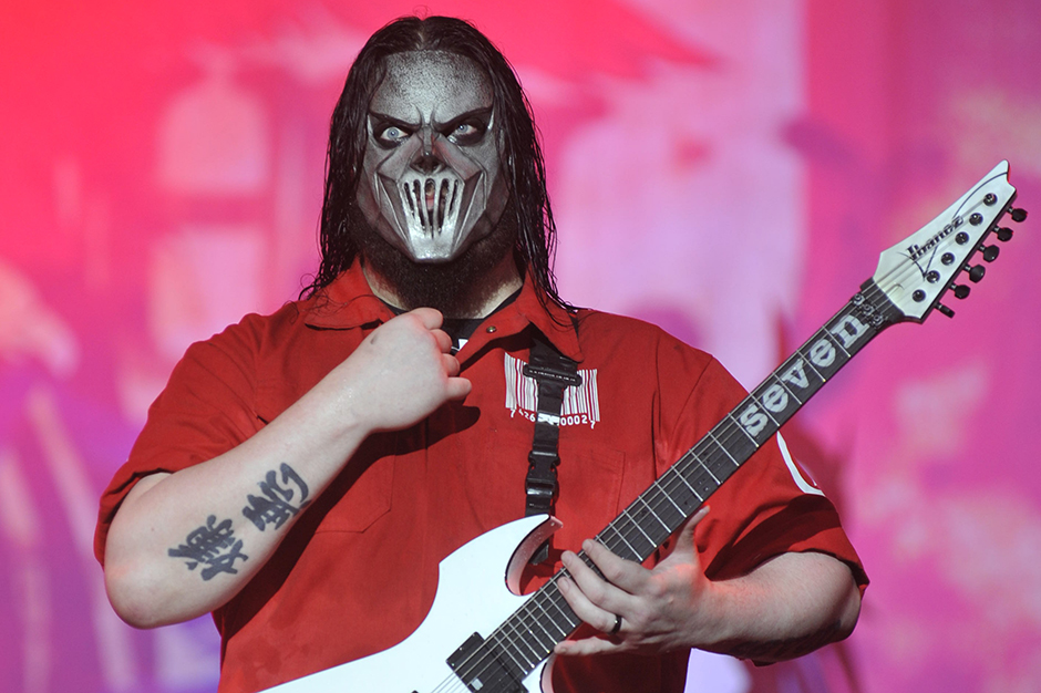 Mick Thomson Slipknot Почти всё зажившее добавили только снизу  леттеринг и лого группы blackandgrey bngtattoo slipknot  Instagram