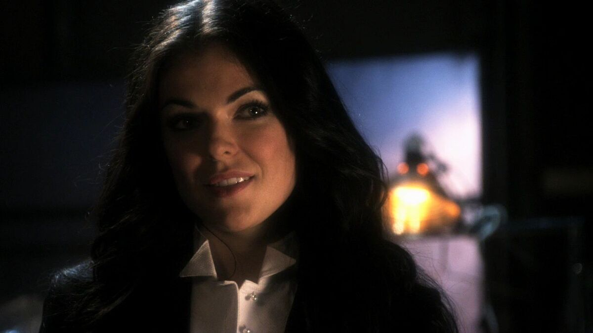 Zatanna Zatara (Earth 1) - SirJeffCena | Smallville Fanon Wiki | Fandom